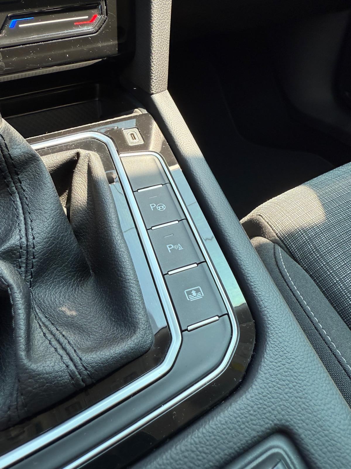 VW Passat 2,0 TDI DSG °NAVI°KAMERA°ADAPTIVNI TEMP.°LEASING BEZ UČEŠĆA°, fotografija 20