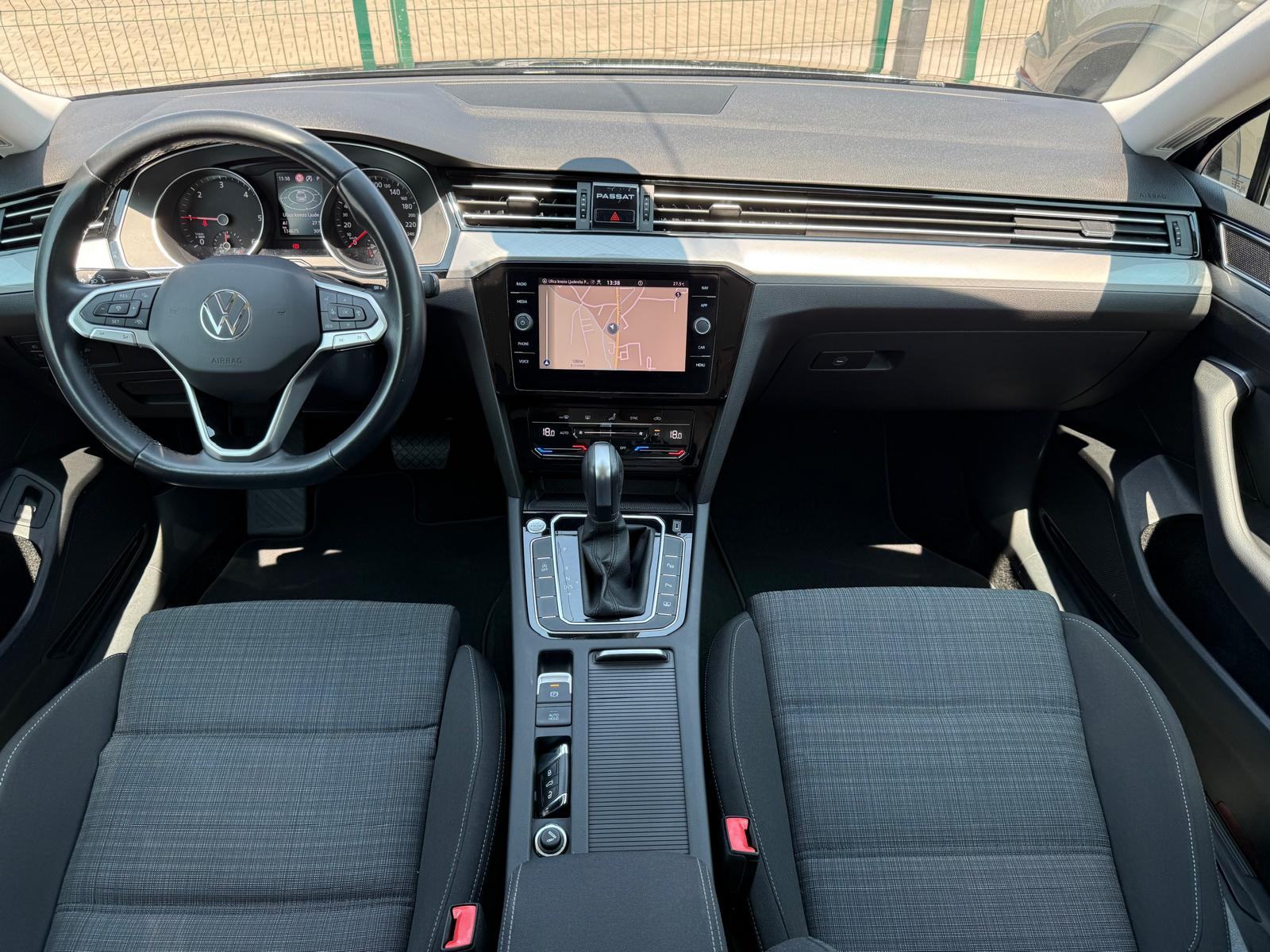 VW Passat 2,0 TDI DSG °NAVI°KAMERA°ADAPTIVNI TEMP.°LEASING BEZ UČEŠĆA°, fotografija 9