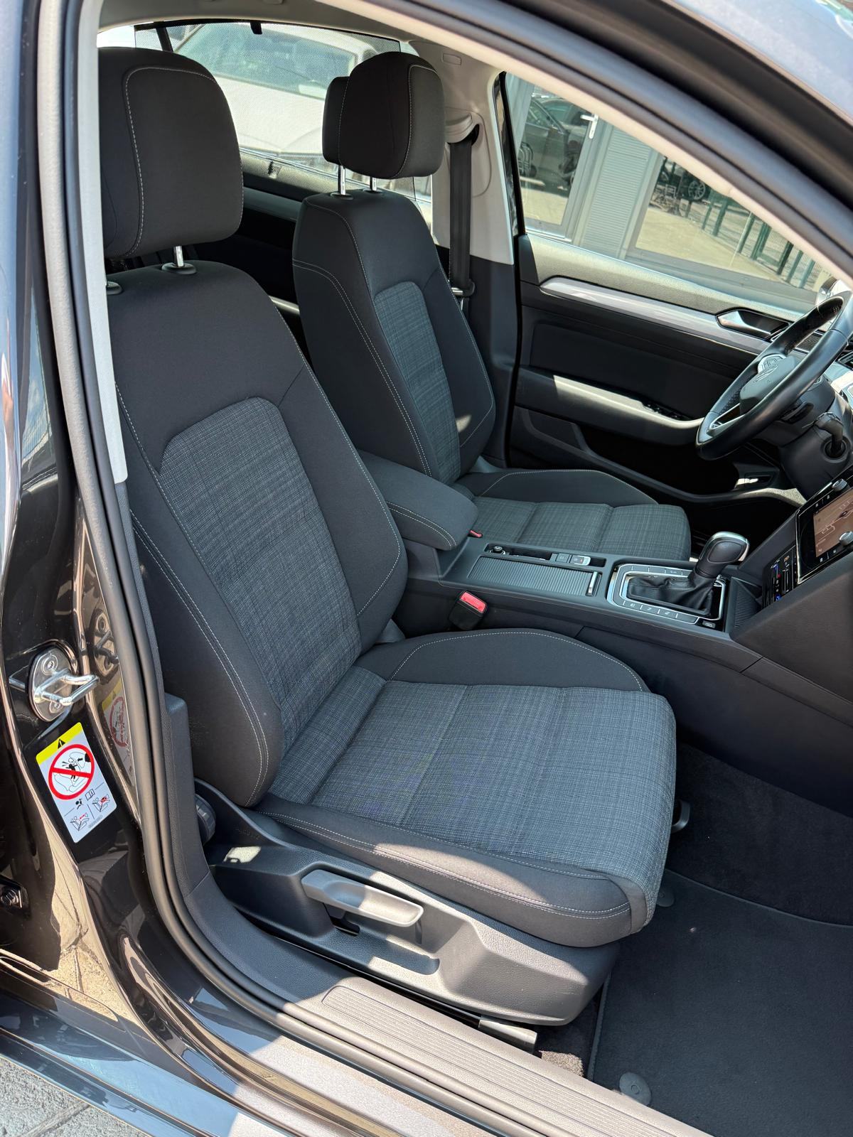 VW Passat 2,0 TDI DSG °NAVI°KAMERA°ADAPTIVNI TEMP.°LEASING BEZ UČEŠĆA°, fotografija 14