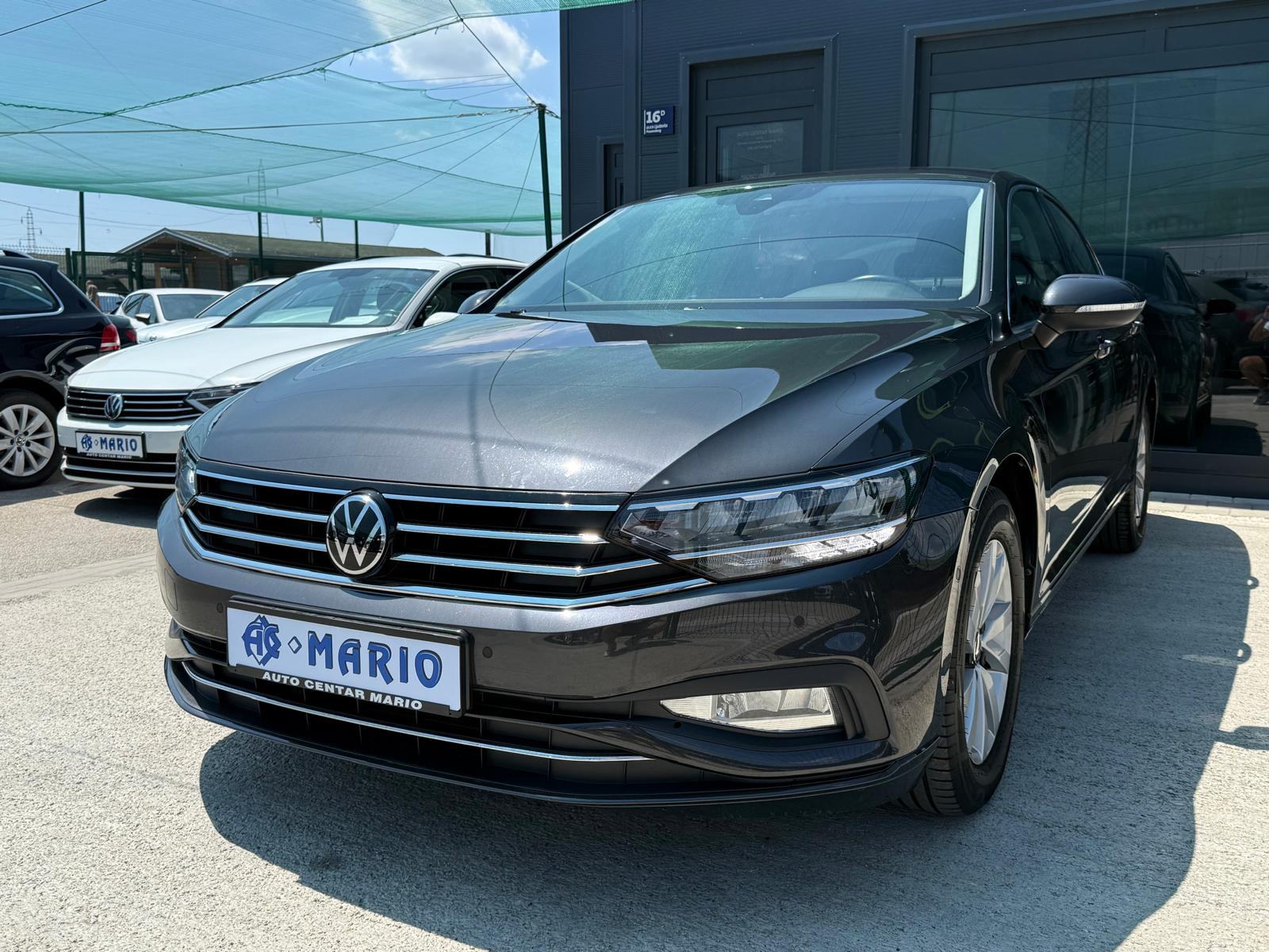 VW Passat 2,0 TDI DSG °NAVI°KAMERA°ADAPTIVNI TEMP.°LEASING BEZ UČEŠĆA°, fotografija 2