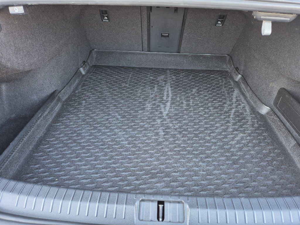 VW Passat 2,0 TDI DSG TEMPOMAT, ALU,NIJE UVOZ SERVISNA, fotografija 15