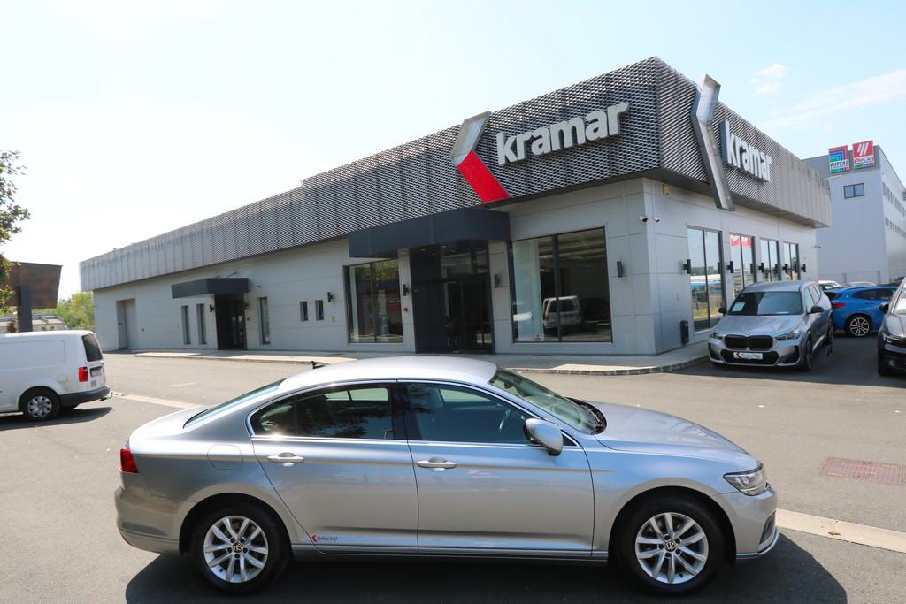 VW Passat 2.0 TDI DSG-Tiptronik Business Line -LED- -FACELIFT-, fotografija 2