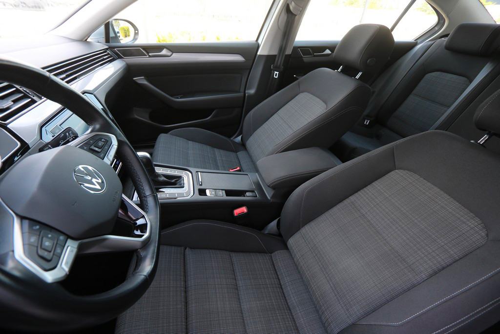 VW Passat 2.0 TDI DSG-Tiptronik Business Line -LED- -FACELIFT-, fotografija 6