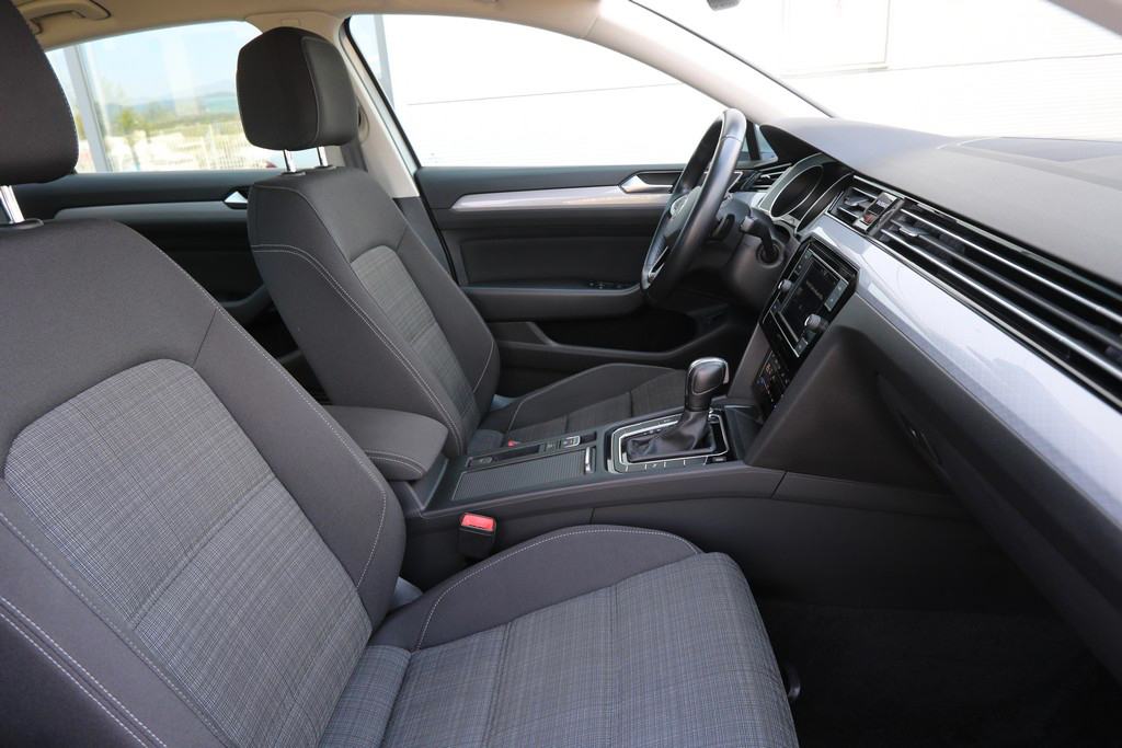 VW Passat 2.0 TDI DSG-Tiptronik Business Line -LED- -FACELIFT-, fotografija 7
