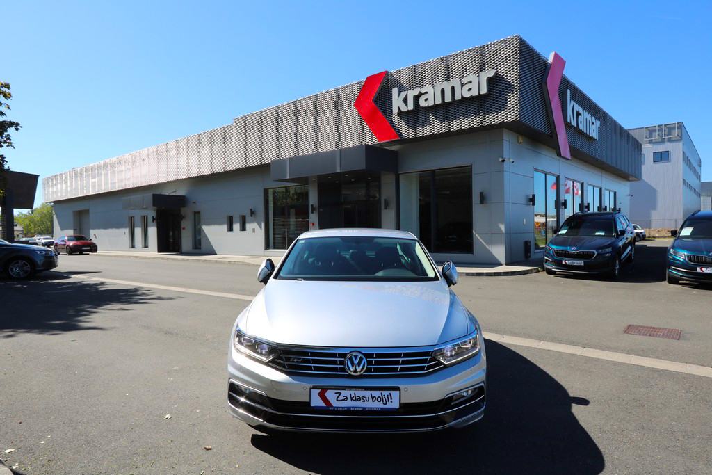 VW Passat 2.0 TDI DSG-Tiptronik R-Line VIRTUAL COCKPIT -LED- 150 KS, fotografija 4
