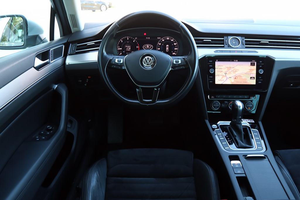 VW Passat 2.0 TDI DSG-Tiptronik R-Line VIRTUAL COCKPIT -LED- 150 KS, fotografija 8