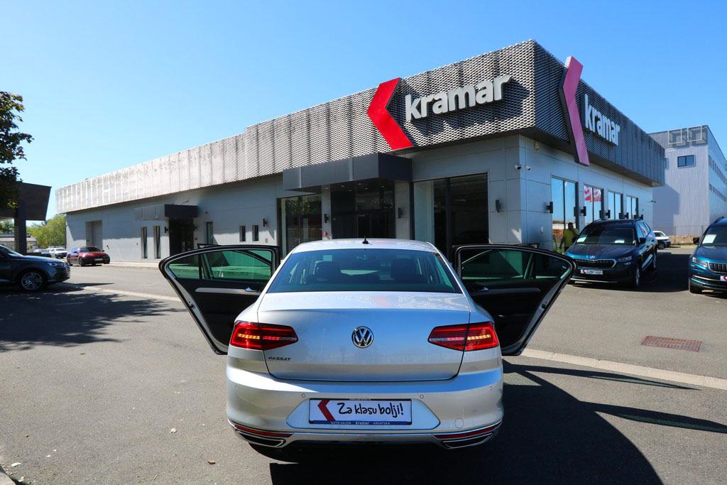 VW Passat 2.0 TDI DSG-Tiptronik R-Line VIRTUAL COCKPIT -LED- 150 KS, fotografija 15