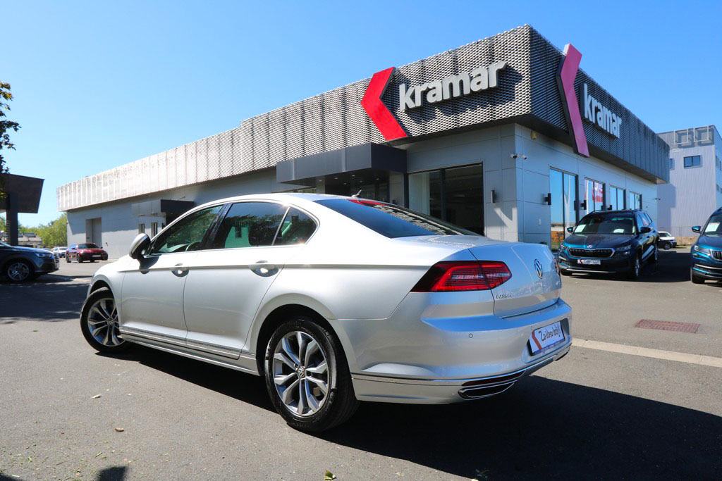 VW Passat 2.0 TDI DSG-Tiptronik R-Line VIRTUAL COCKPIT -LED- 150 KS, fotografija 16