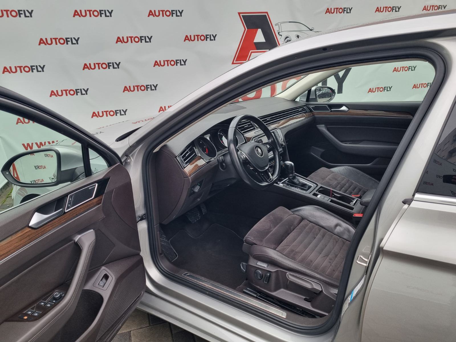 VW Passat 2.0 TDI Highline 4Motion, Led, Navigacija, Dynaudio, 18", fotografija 11
