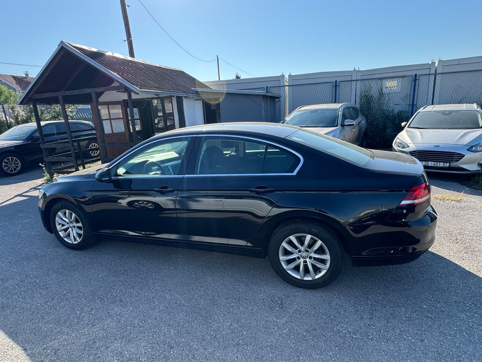 VW Passat 2,0 TDI*HR AUTO *SERVISNA *, fotografija 7