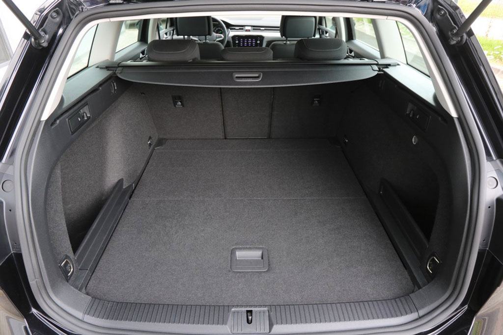 VW Passat 2.0 TDI Karavan DSG-Tiptronik Business Line -LED- 150 KS, fotografija 11