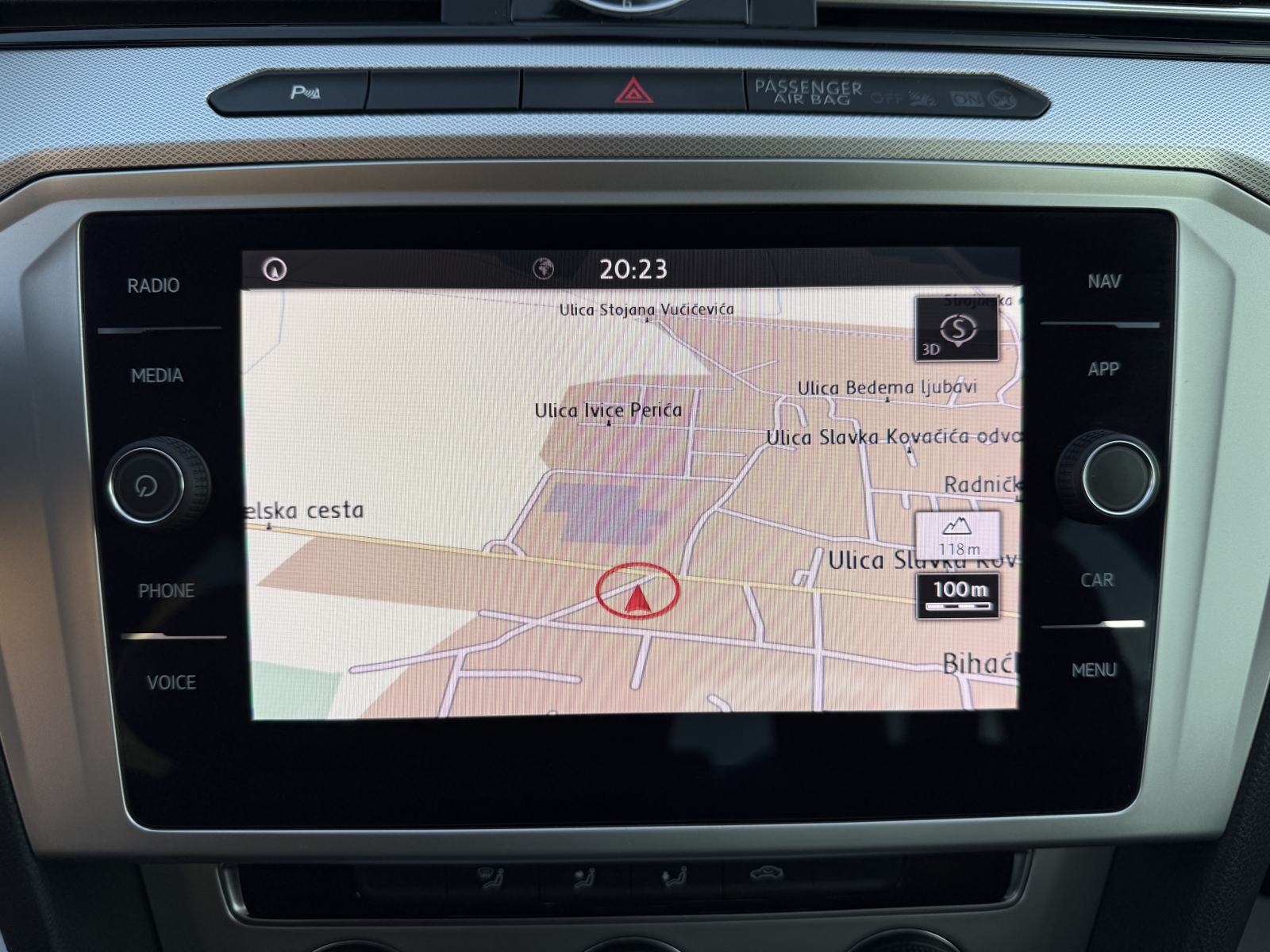 VW Passat 2,0 TDI NAVI,MATRIX,LED,ALU 17",PDC,JAMSTVO,TOP STANJE!, fotografija 14