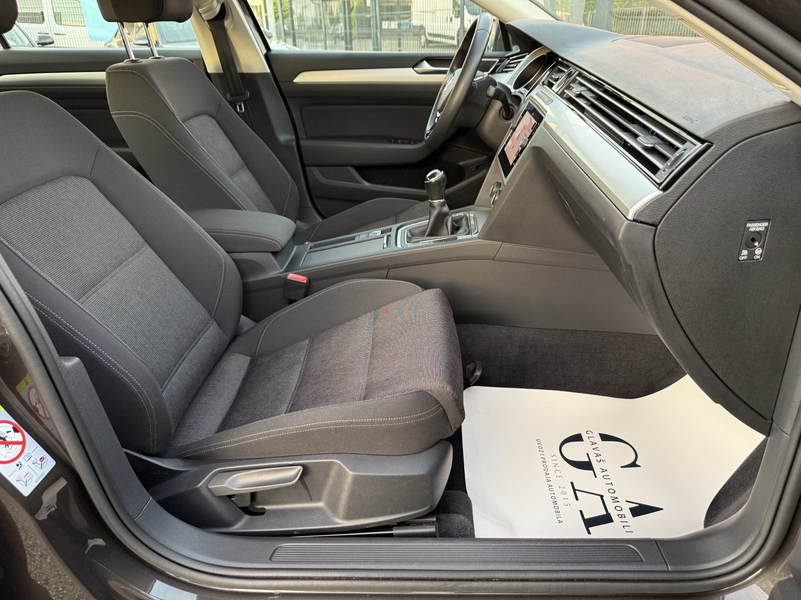 VW Passat 2,0 TDI NAVI,MATRIX,LED,ALU 17",PDC,JAMSTVO,TOP STANJE!, fotografija 18