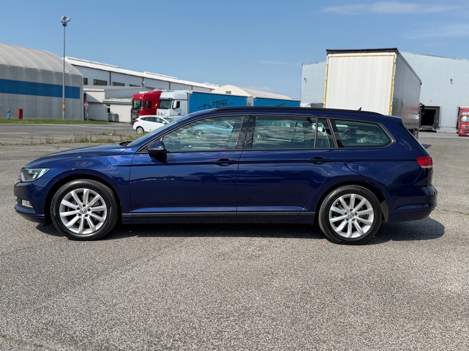 VW Passat 2.0 TDI #NAVI #PDC #ALU, fotografija 5