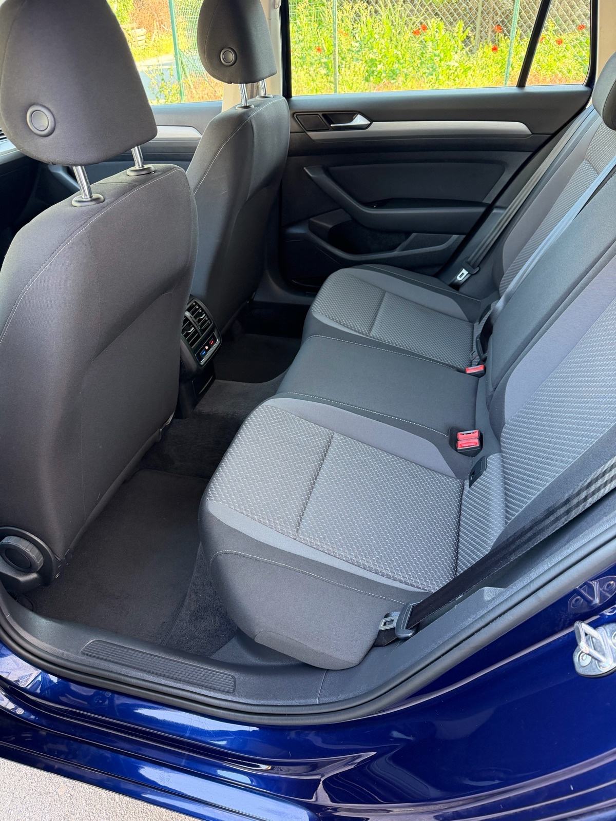 VW Passat 2.0 TDI #NAVI #PDC #ALU, fotografija 12