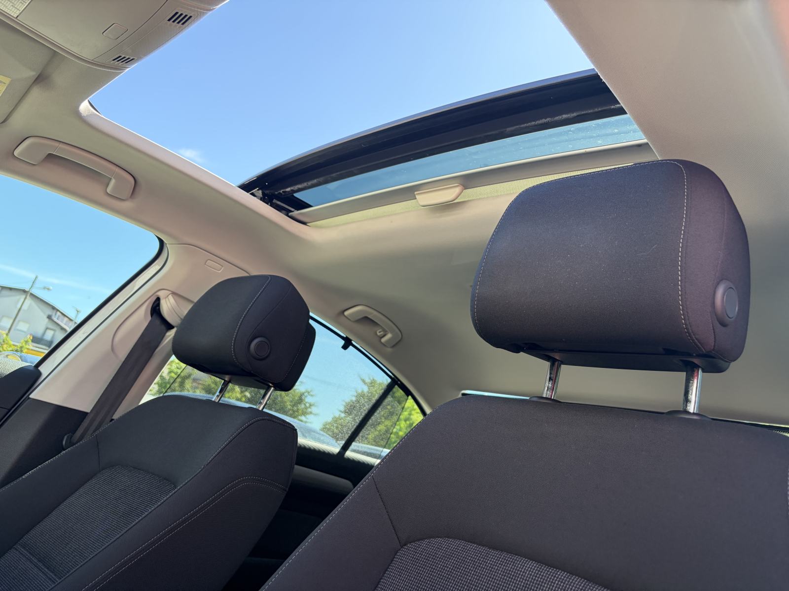 VW Passat 2,0 TDI *Panorama* *Matrix* *Veliki servis* *Jamstvo*, fotografija 18