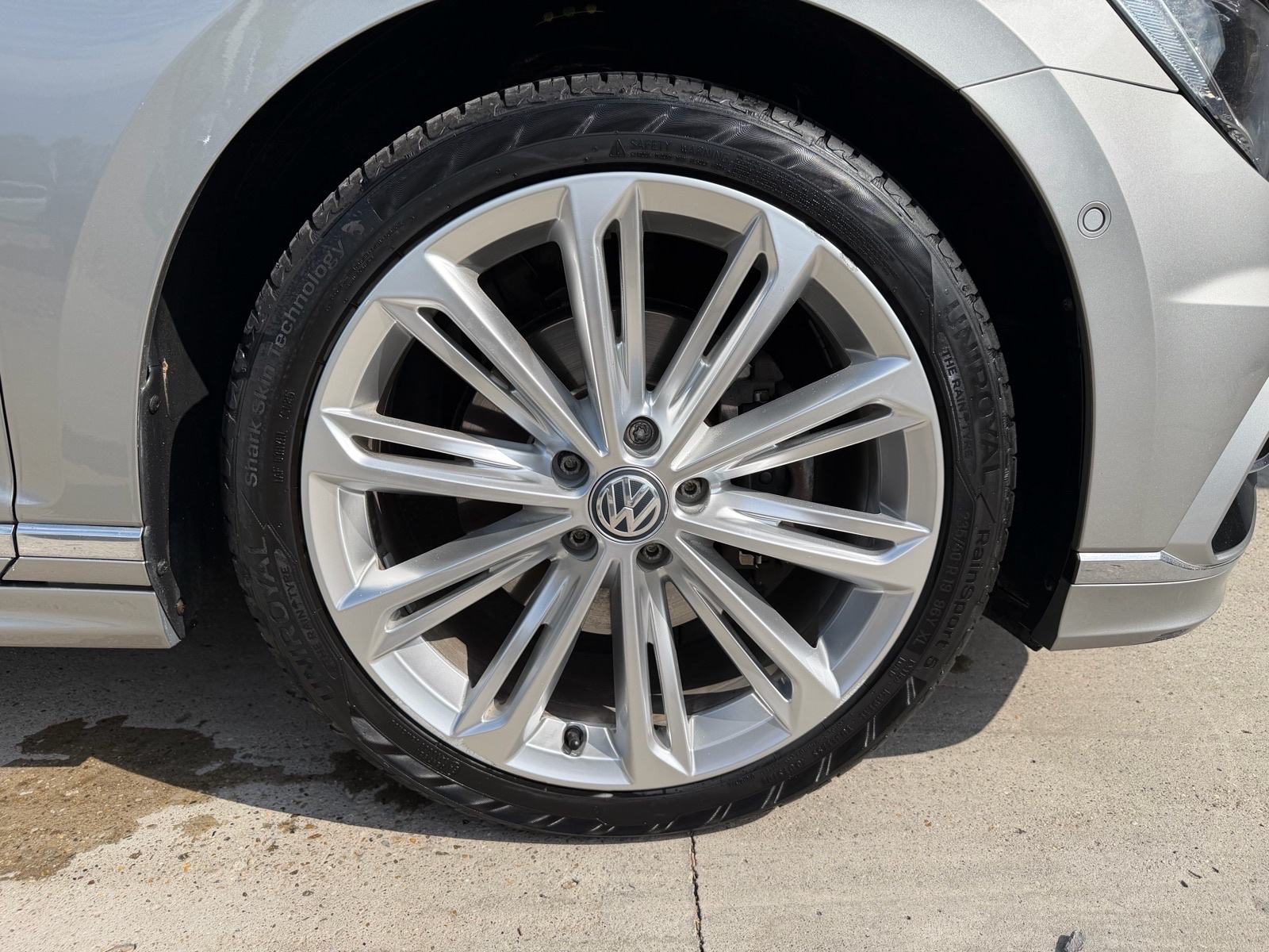 VW PASSAT 2.0 TDI,R LINE,HIGH LINE,PANORAMA,TOP STANJE!!!, fotografija 9