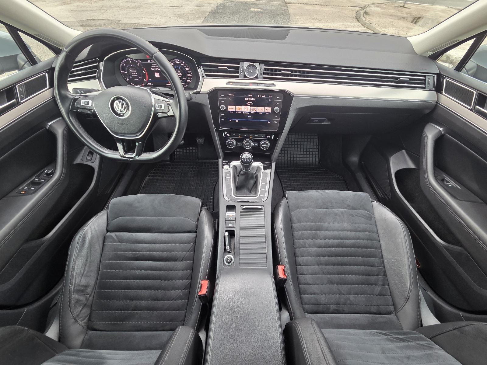 VW Passat 2,0 TDI R-LINE ** NIJE UVOZ ** JAMSTVO !!, fotografija 15