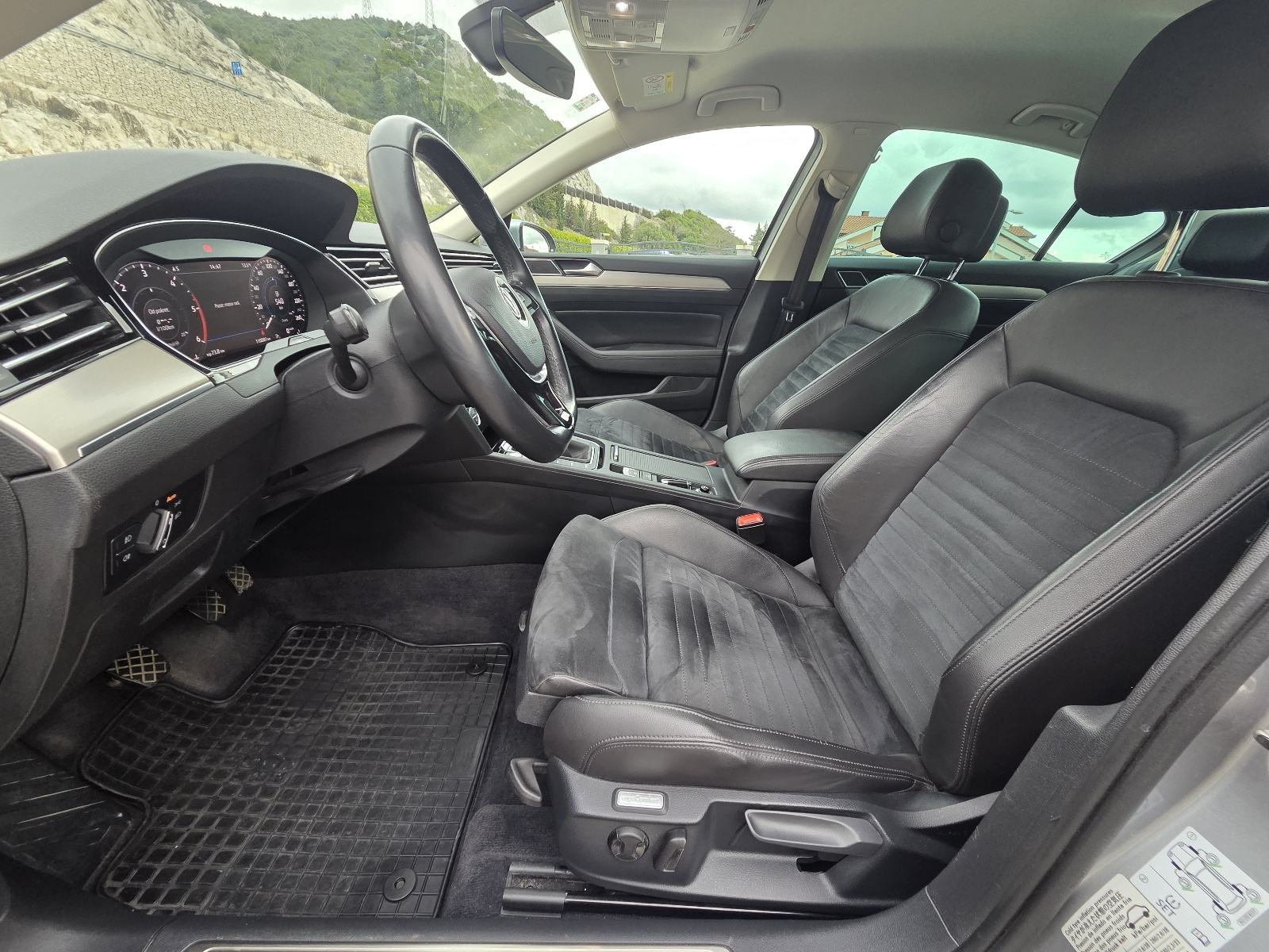 VW Passat 2,0 TDI R-LINE ** NIJE UVOZ ** JAMSTVO !!, fotografija 13