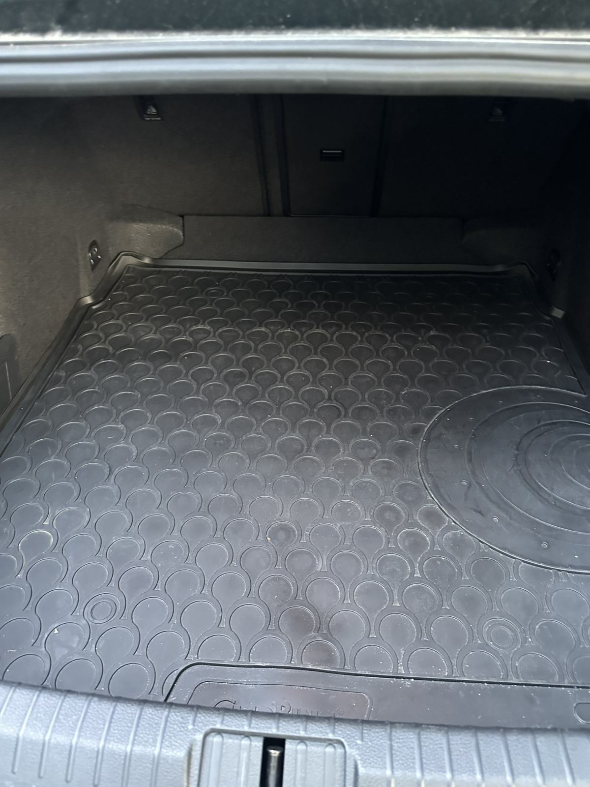 VW Passat 2,0 TDI, 2017.,154.351 km, reg. do 8.3.2027., tvornič. kuka, fotografija 17
