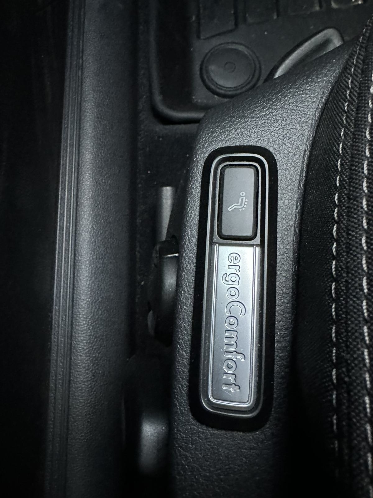 VW Passat 2,0 TDI, 2017.,154.351 km, reg. do 8.3.2027., tvornič. kuka, fotografija 13