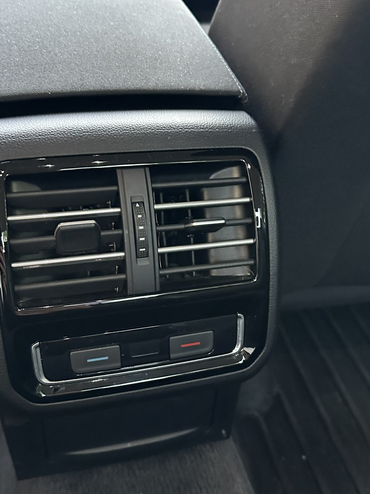 VW Passat 2,0 TDI, 2017.,154.351 km, reg. do 8.3.2027., tvornič. kuka, fotografija 4