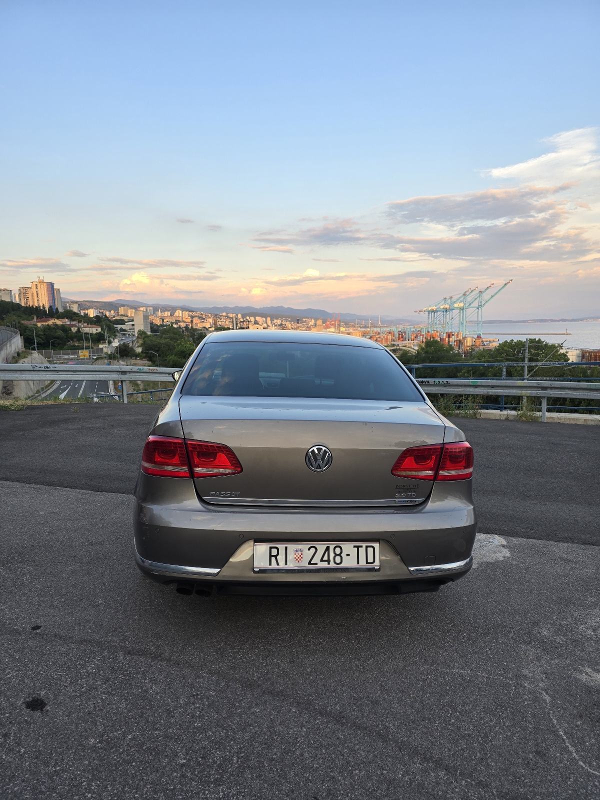 VW Passat 2,0 TDI, pogled izvana - slika 2