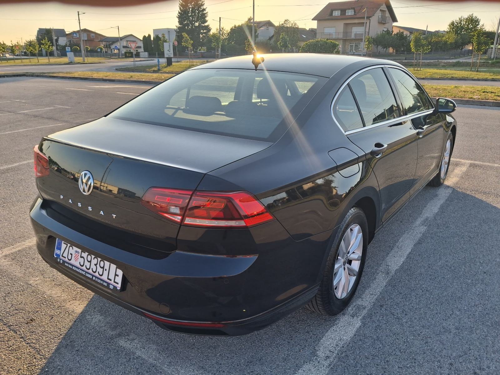 VW Passat 2,0 TDI DSG *F1*BUSINESS*LED*NAVI*128000km*, fotografija 10