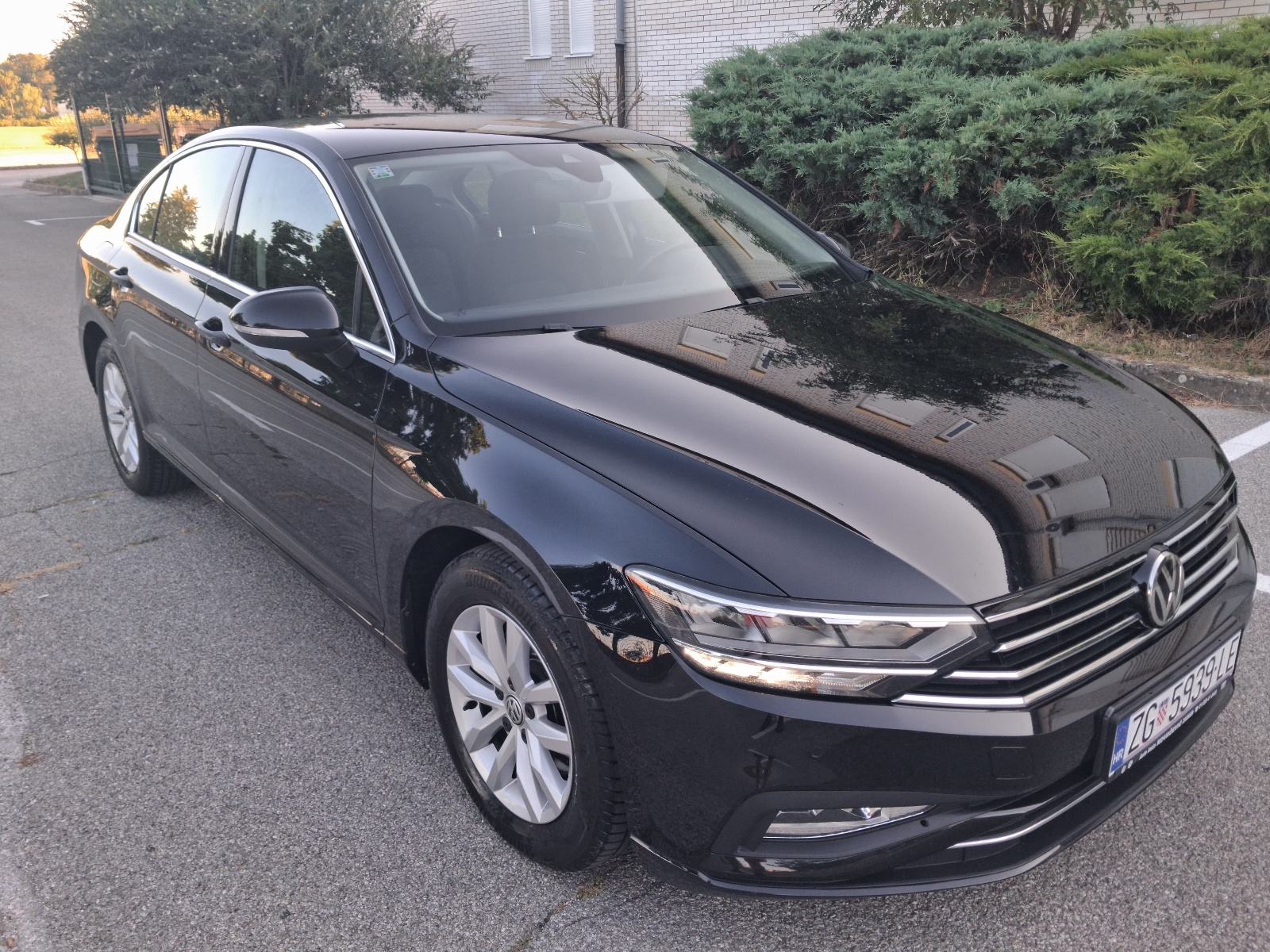 VW Passat 2,0 TDI DSG *F1*BUSINESS*LED*NAVI*128000km*, fotografija 6