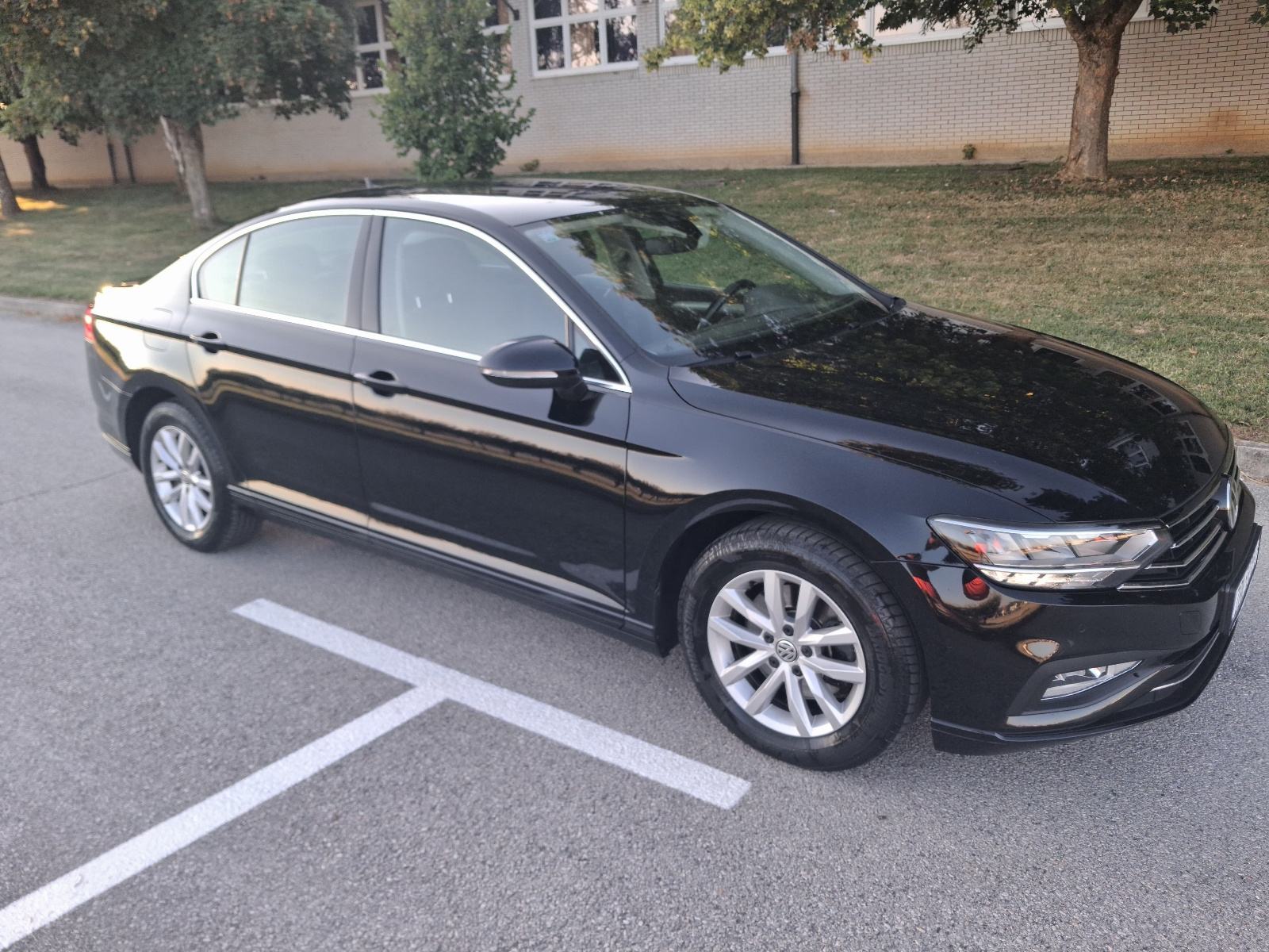 VW Passat 2,0 TDI DSG *F1*BUSINESS*LED*NAVI*128000km*, fotografija 4