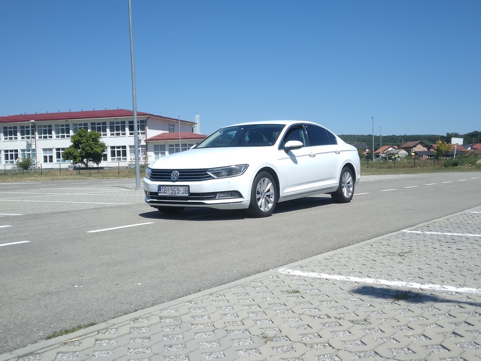 VW Passat 2,0 TDI, fotografija 3