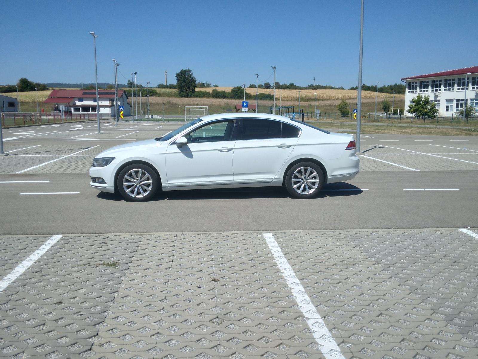 VW Passat 2,0 TDI, fotografija 2