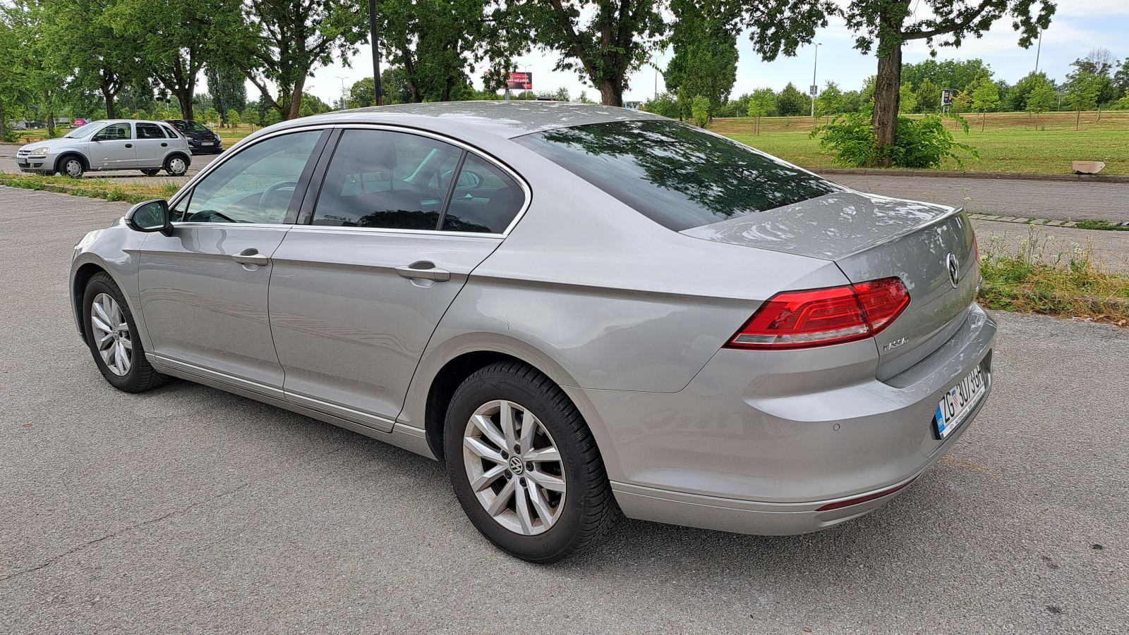 VW Passat 2,0 TDI, fotografija 3