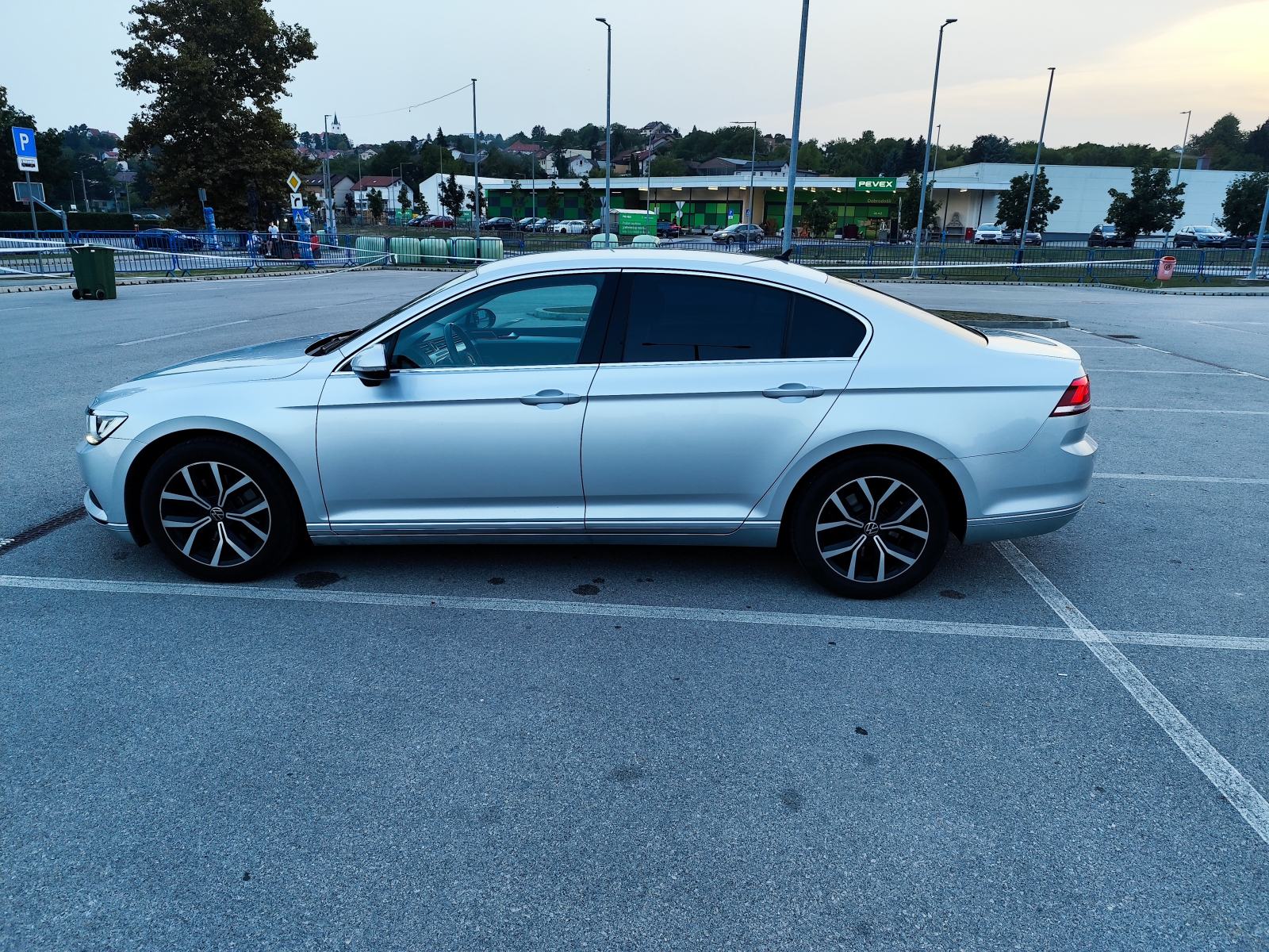 VW Passat 2,0 TDI, fotografija 2