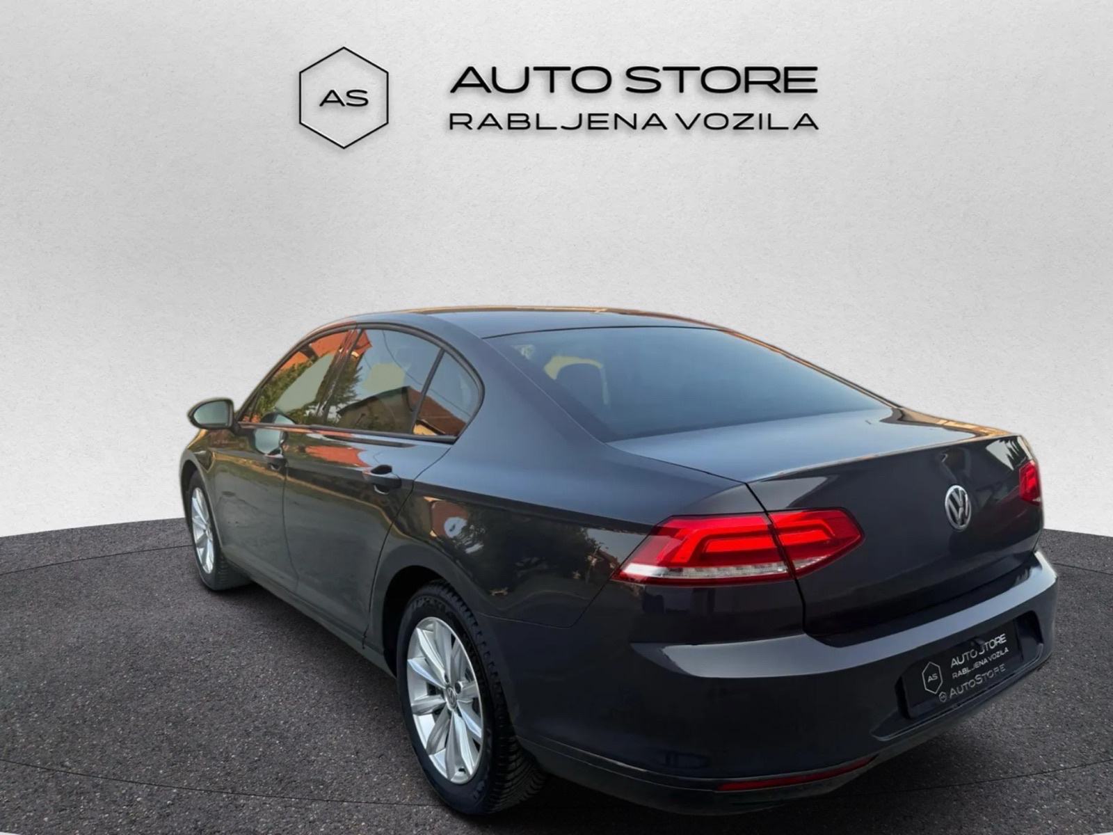 VW Passat 2,0 TDI | VLASNIK 5 god., VELIKI SER., NAVI, GR.SJ, ZAMJENA, fotografija 3
