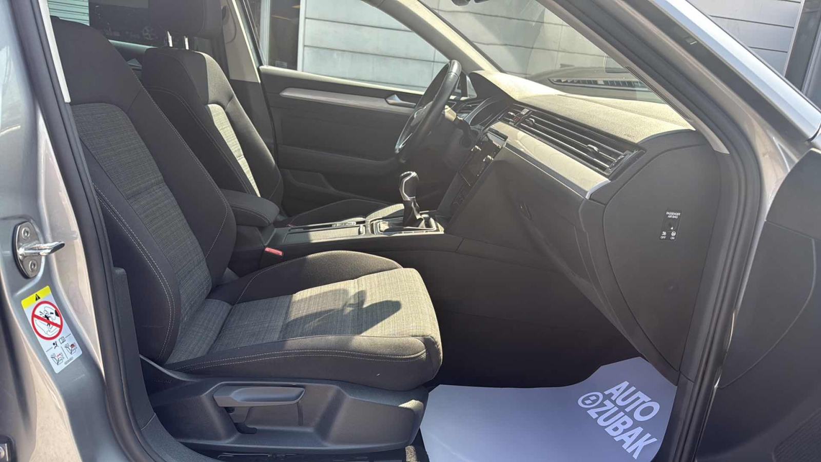 VW PASSAT 2021 • PREMIUM jamstvo • AutoZubak Rabljena, fotografija 9