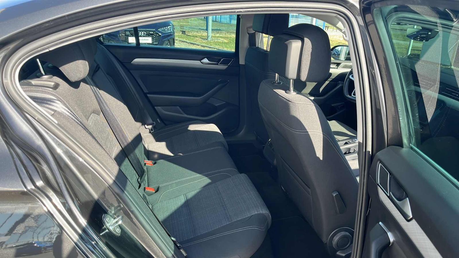 VW PASSAT 2021 • PREMIUM jamstvo • AutoZubak Rabljena, fotografija 10