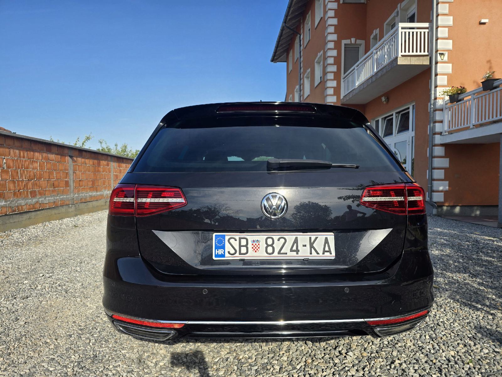 VW Passat 3x R-Line - Full Oprema - Reg. do 07/27 *140kW*, fotografija 9