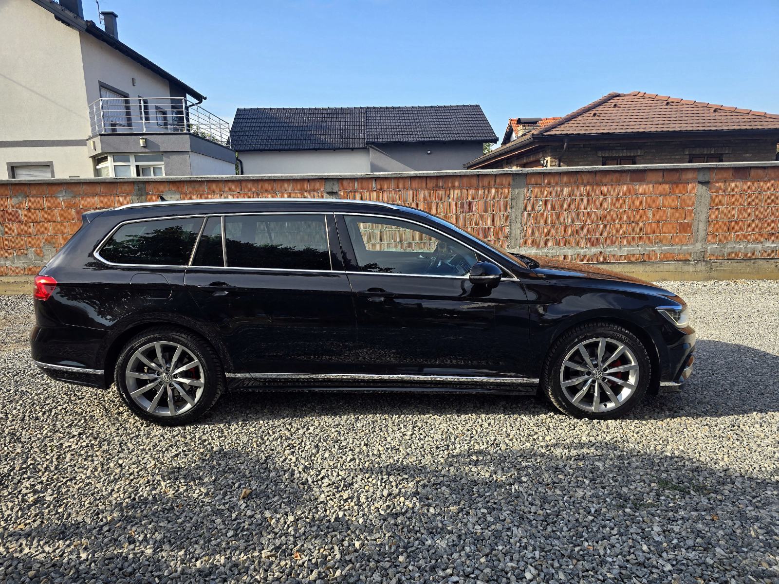 VW Passat 3x R-Line - Full Oprema - Reg. do 07/27 *140kW*, fotografija 4