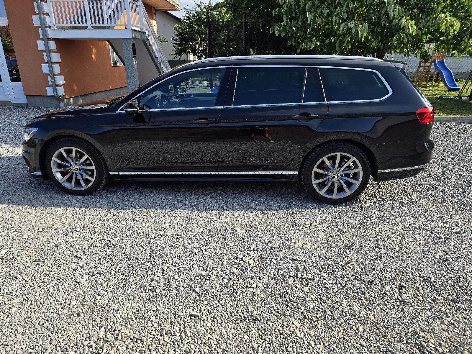 VW Passat 3x R-Line - Full Oprema - Reg. do 07/27 *140kW*, fotografija 3