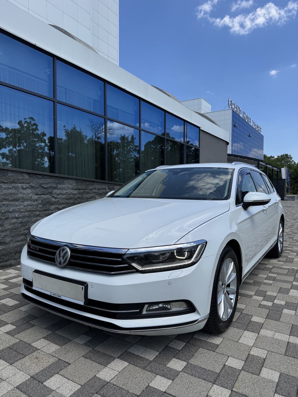 VW Passat 4motion 2,0 TDI BMT automatik, fotografija 3