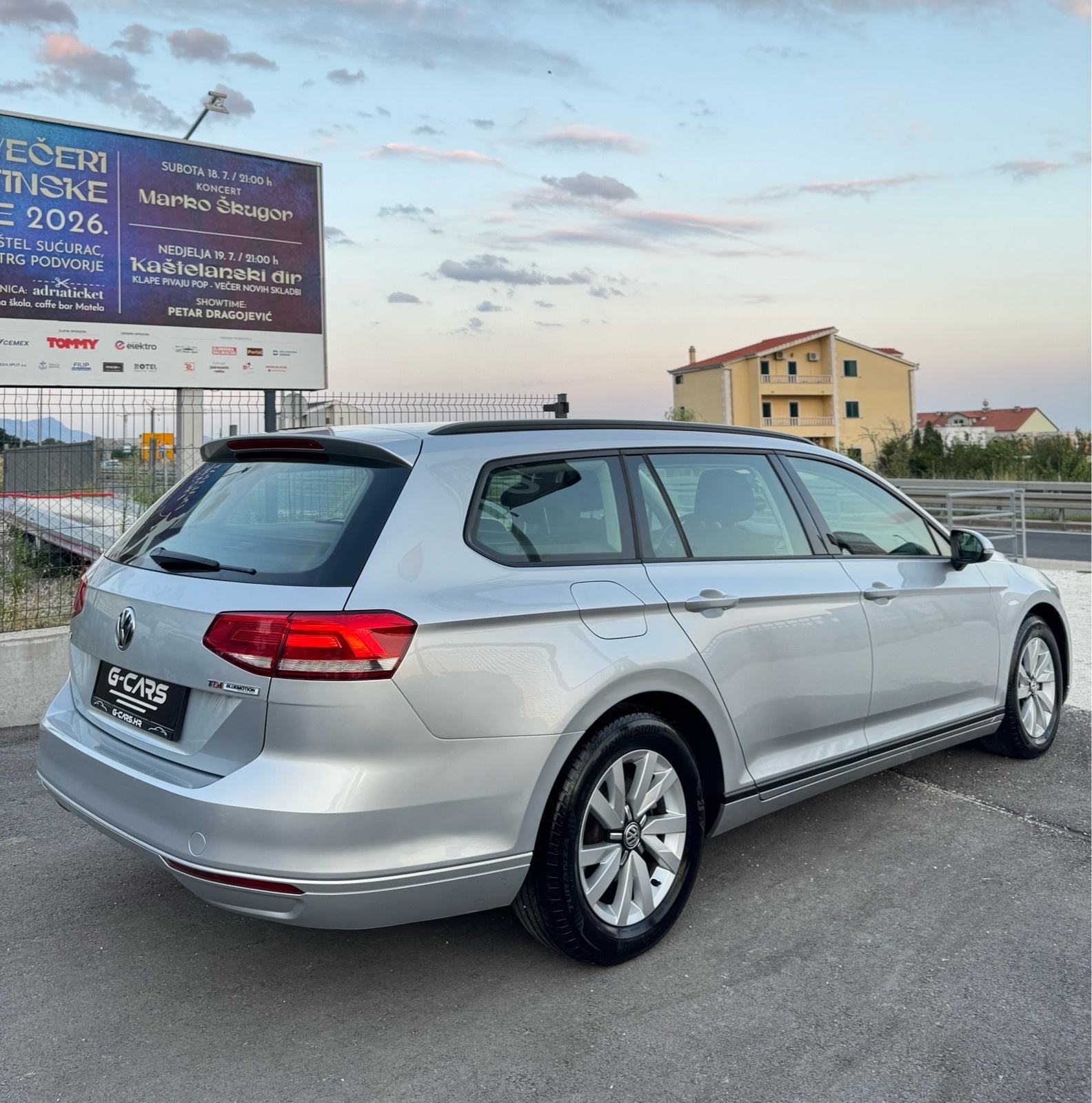 VW Passat B8 1,6 TDI —Mod 2016—REG.GOD.DANA—NAPRAVLJEN SERVIS—TEMP—TOP, fotografija 9