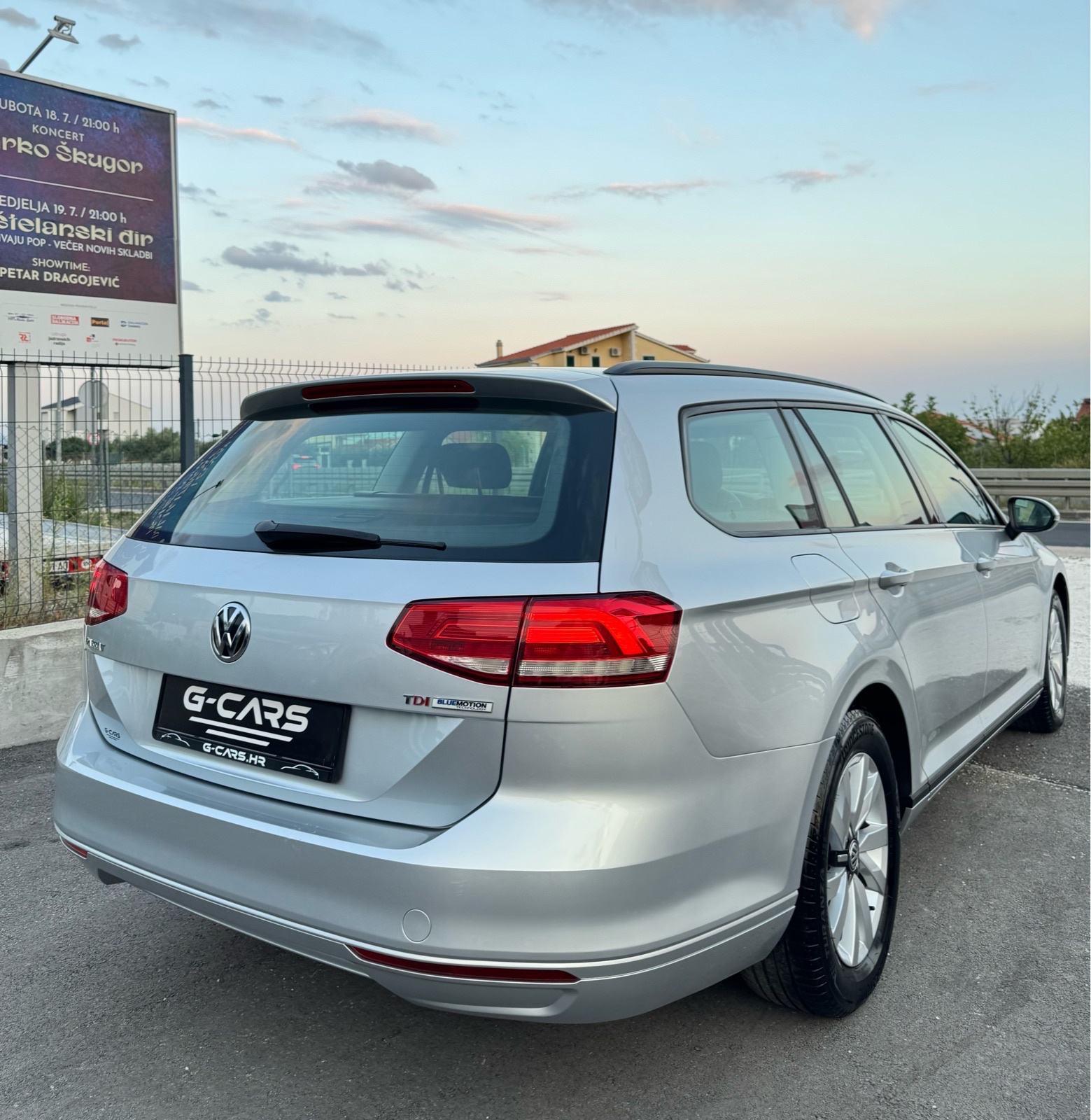 VW Passat B8 1,6 TDI —Mod 2016—REG.GOD.DANA—NAPRAVLJEN SERVIS—TEMP—TOP, fotografija 8