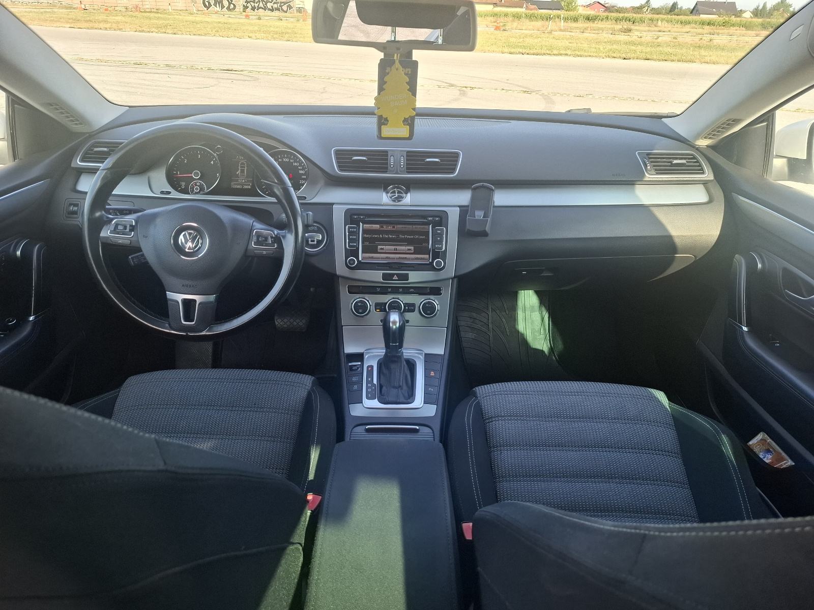 VW Passat CC 2,0 TDI 2013,automatik REDIZAJN, SVI SERVISI, GUME,RAČUNI, fotografija 16