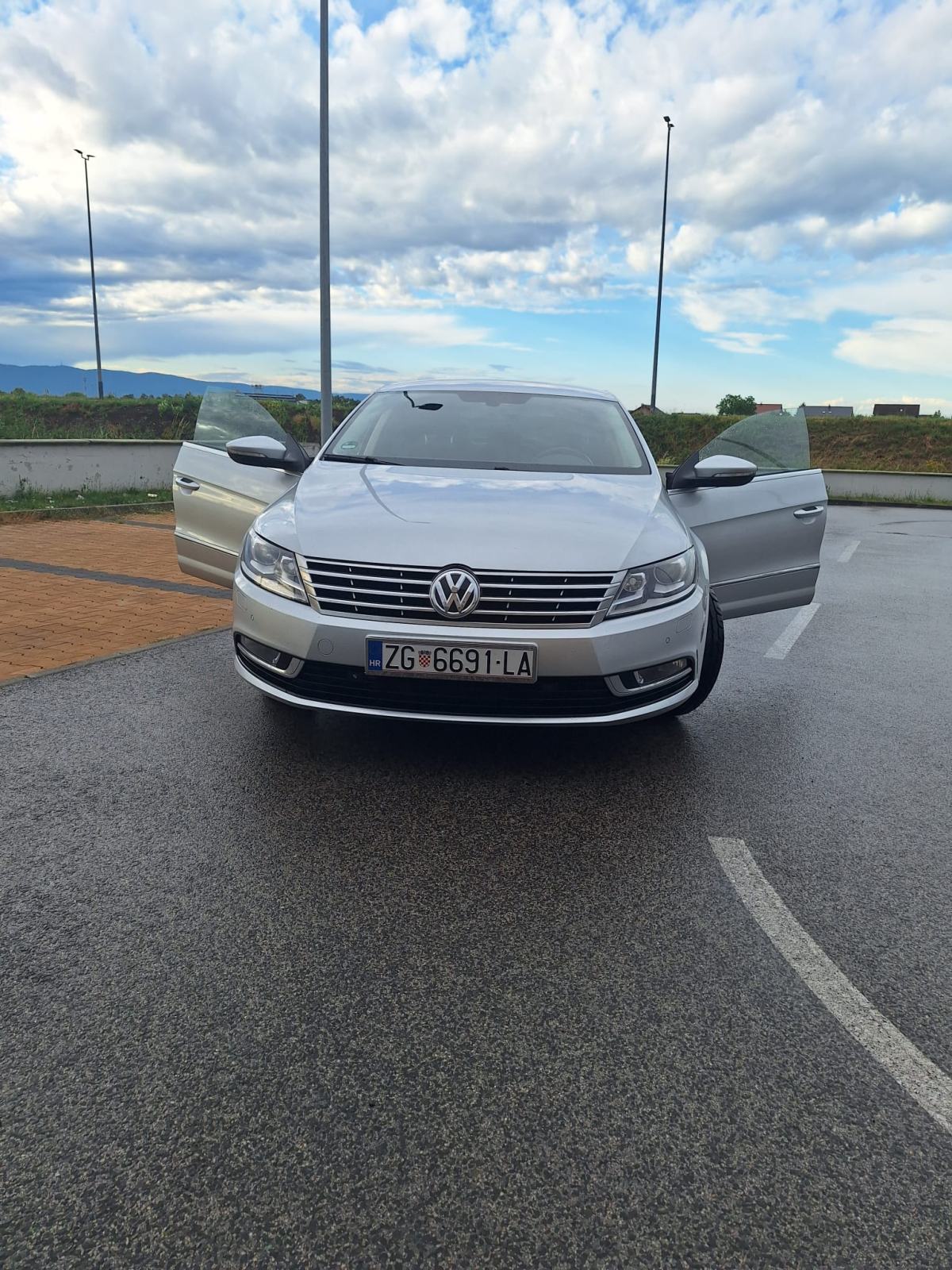 VW Passat CC 2,0 TDI , SAMO 114000 KM, bez ulaganja, nove gume, fotografija 5