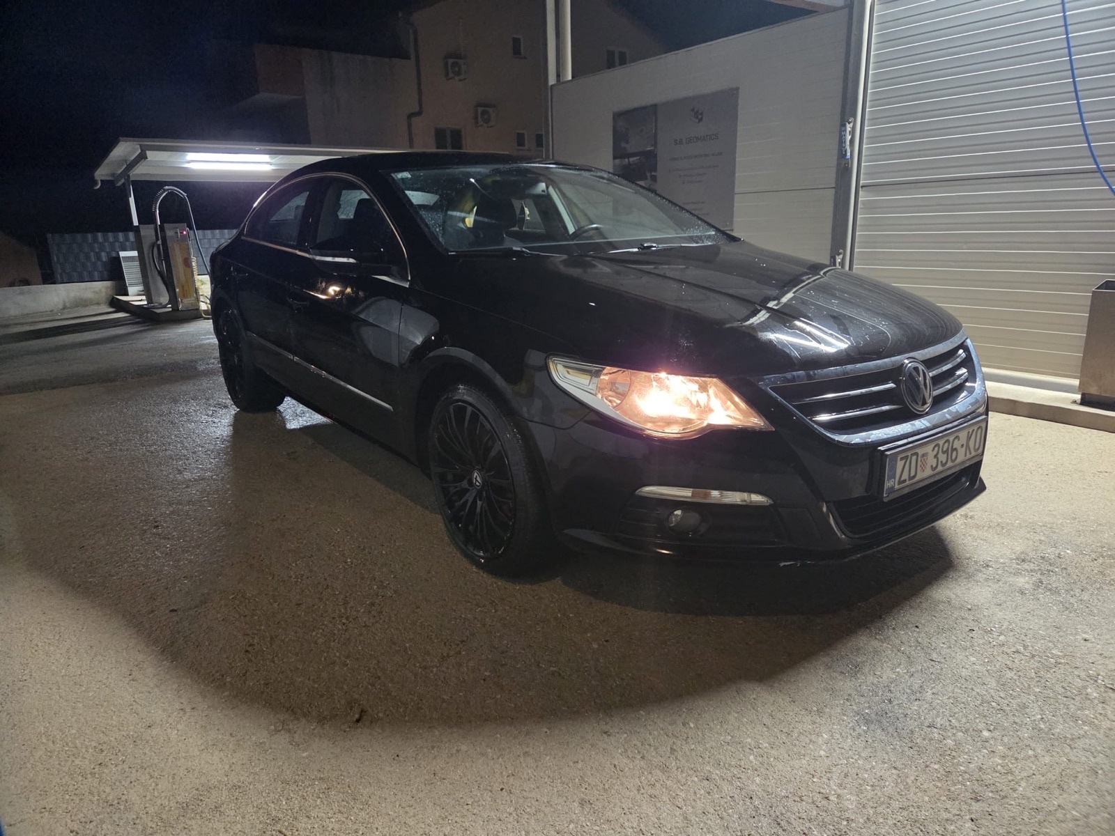 VW Passat CC 2,0 TDI, fotografija 2