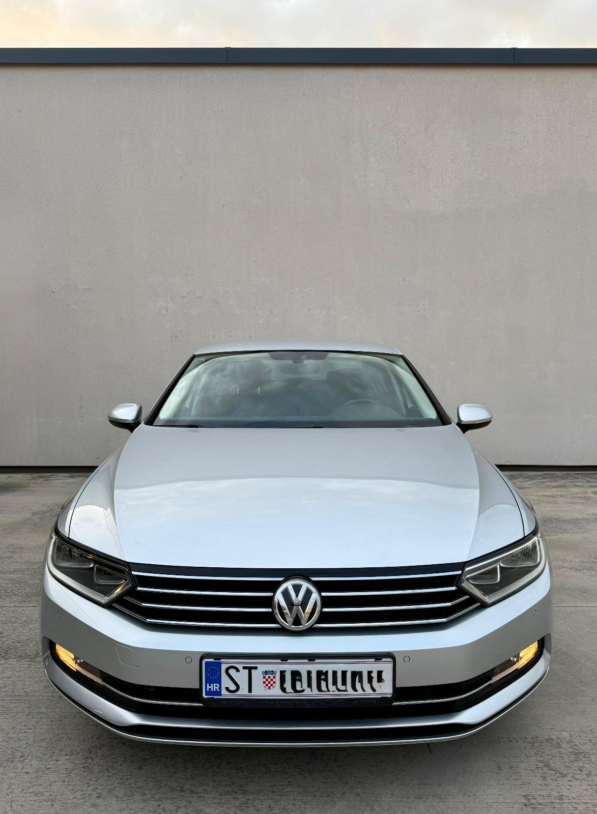VW Passat B8 DSG/Automatik~ParkPilot~F1~Handsfree~, fotografija 3