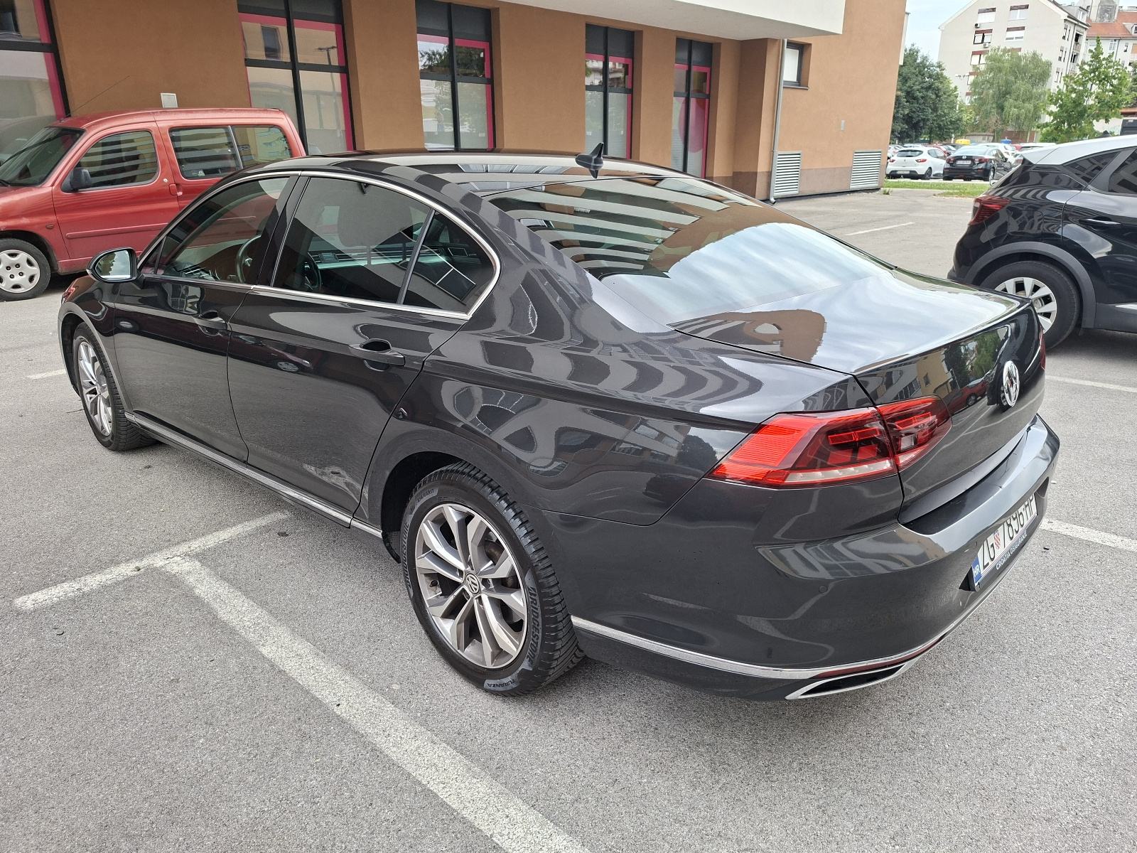 VW Passat ELEGANCE 2,0 TDI, DSG, fotografija 4