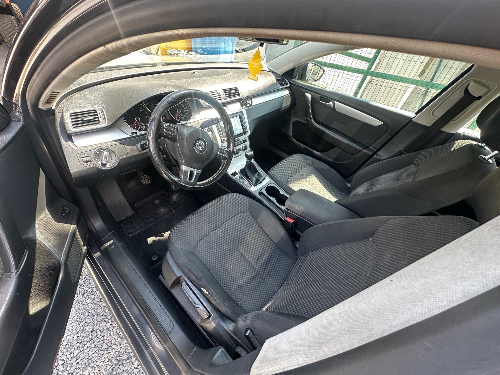 VW Passat karavan 1,6 TDI, fotografija 6