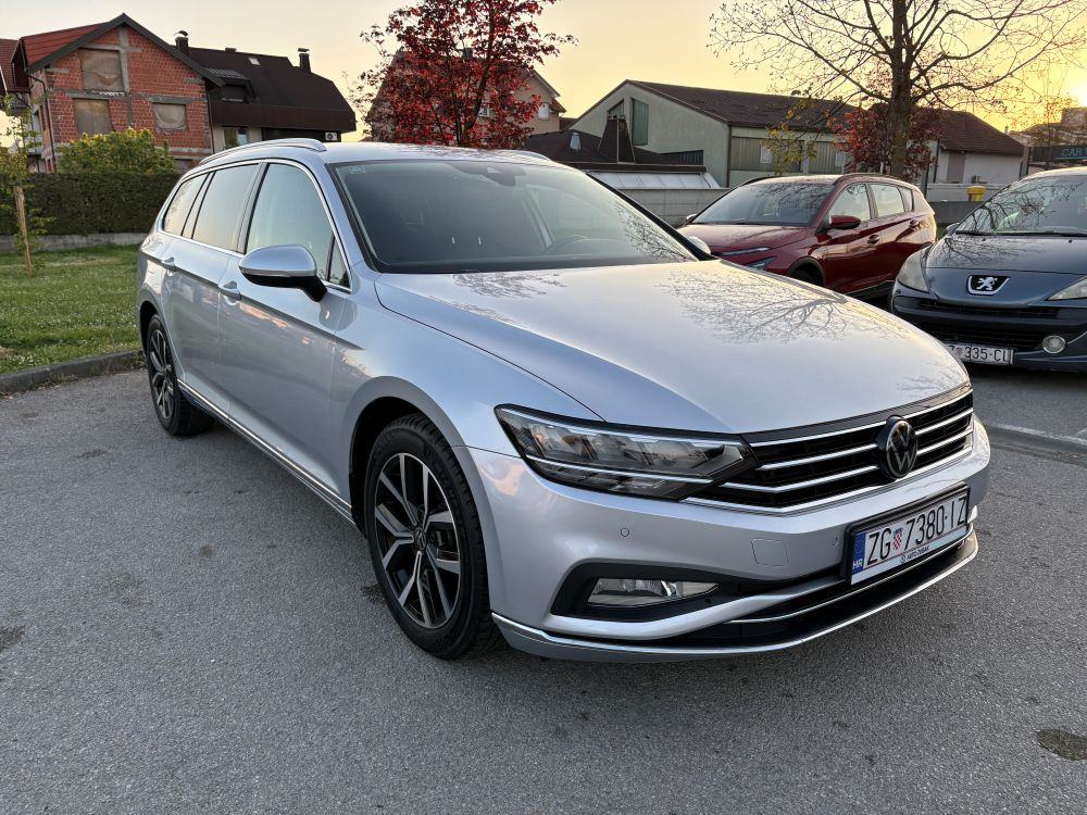 VW Passat Var 2.0 TDI DSG Elegance,200 ks,nije uvoz,tvor jam 10/2028, fotografija 3
